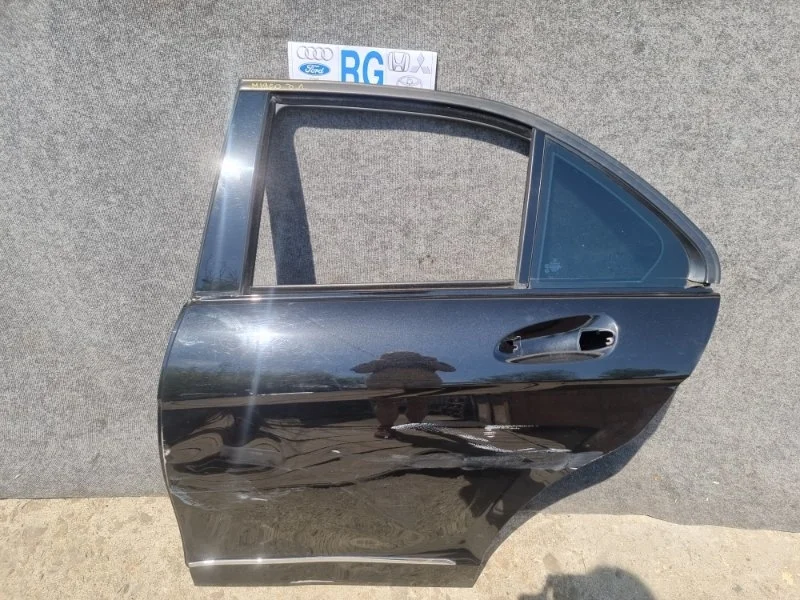 Дверь Mercedes-Benz -Class 2008 W204