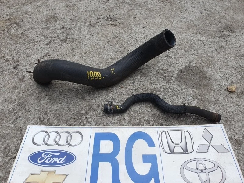 Патрубок радиатора Toyota RAV4 2007