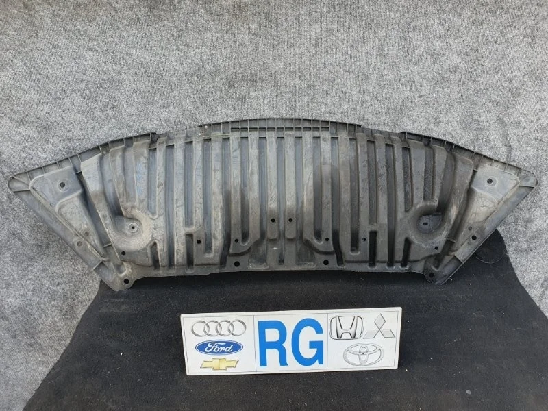 Защита двигателя Mercedes-Benz -Class 2008 W204