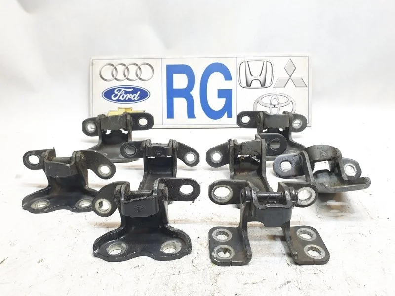 Петля двери Toyota RAV4 2007