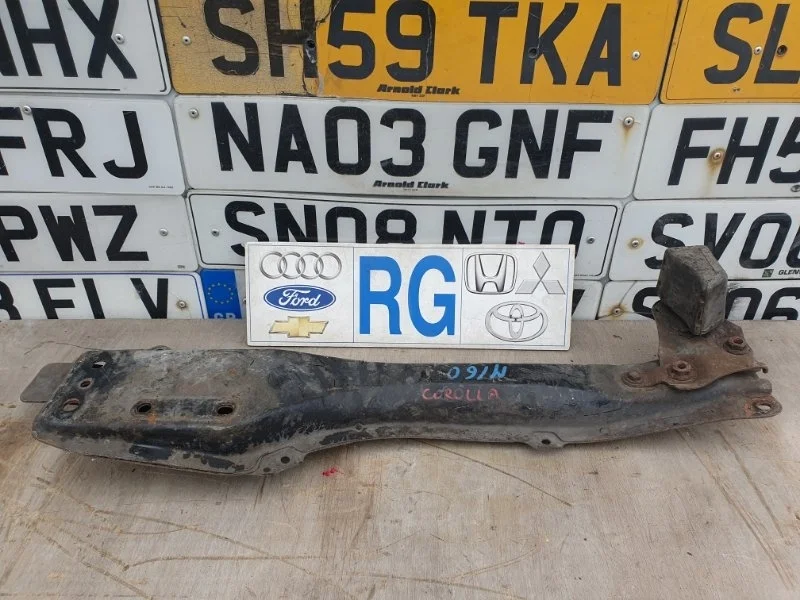 Балка подвески Toyota Corolla 120 2005 Хэтчбек