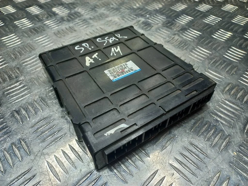 Блок управления двигателем MITSUBISHI Space Star