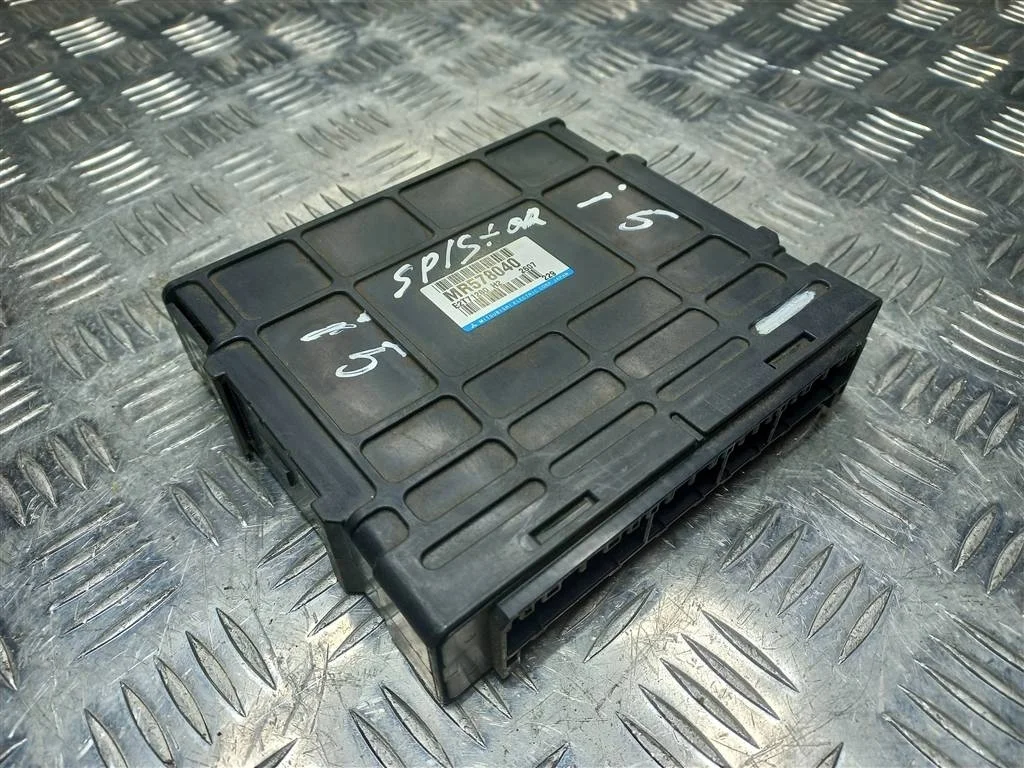 Блок управления двигателем MITSUBISHI Space Star