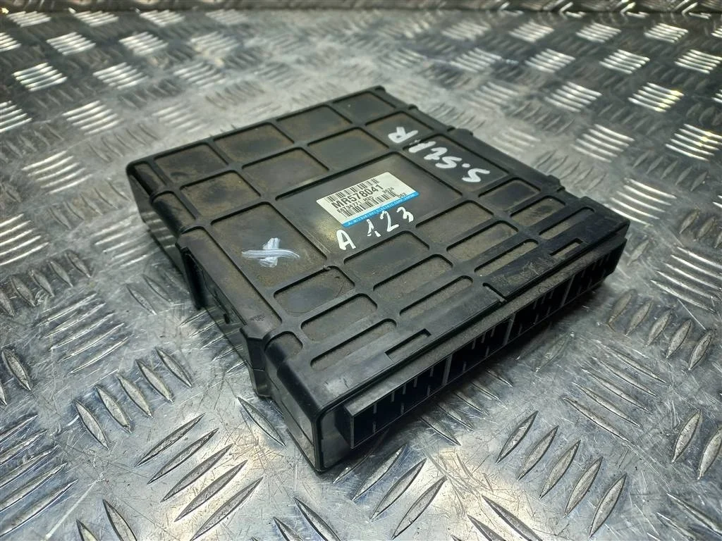 Блок управления двигателем MITSUBISHI Space Star