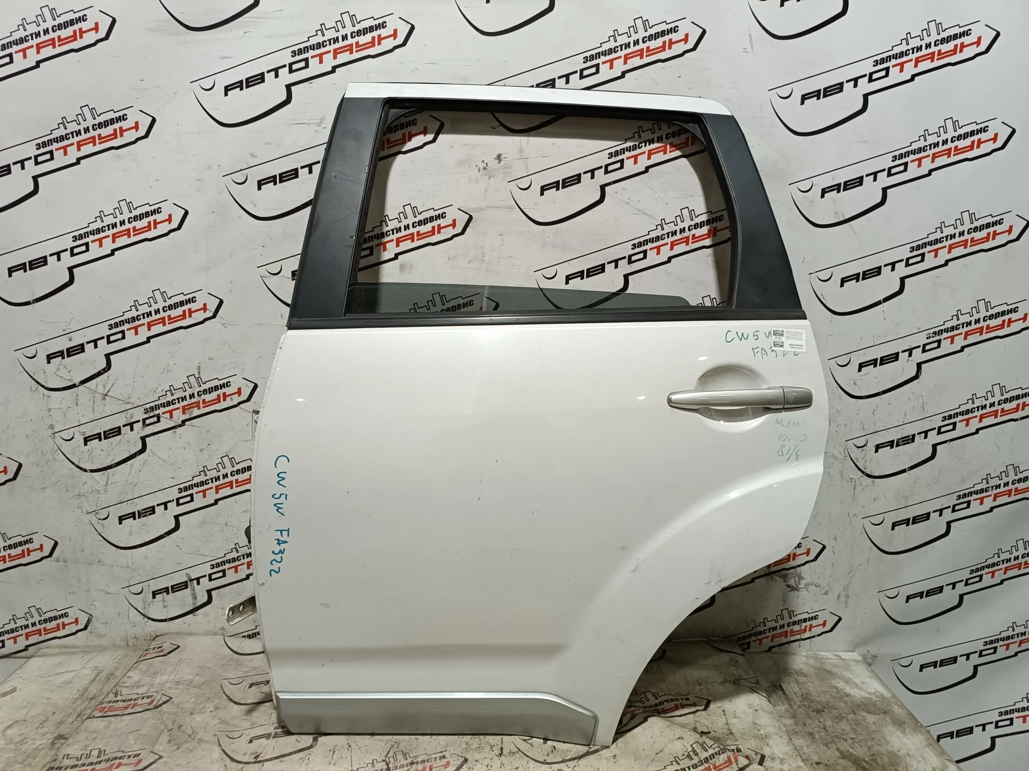 ДВЕРЬ CITROEN MITSUBISHI PEUGEOT 5730A243 ЗАД ЛЕВО белый, W13A FA322