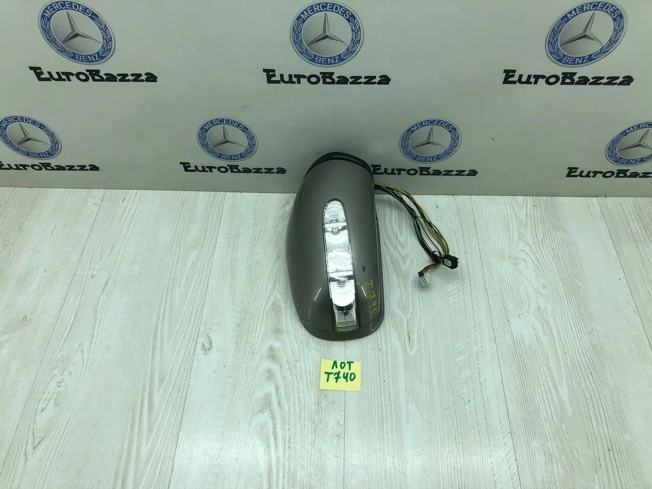 Зеркало заднего вида правое Mercedes W211