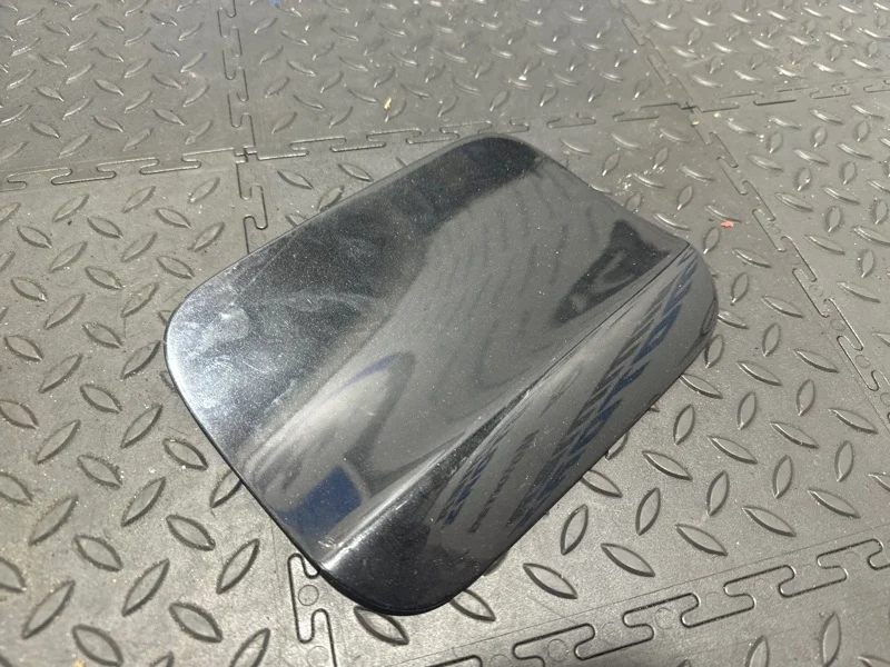 Крышка лючка бензобака Bmw X6M 2012 51177181305 E71 S63B44A