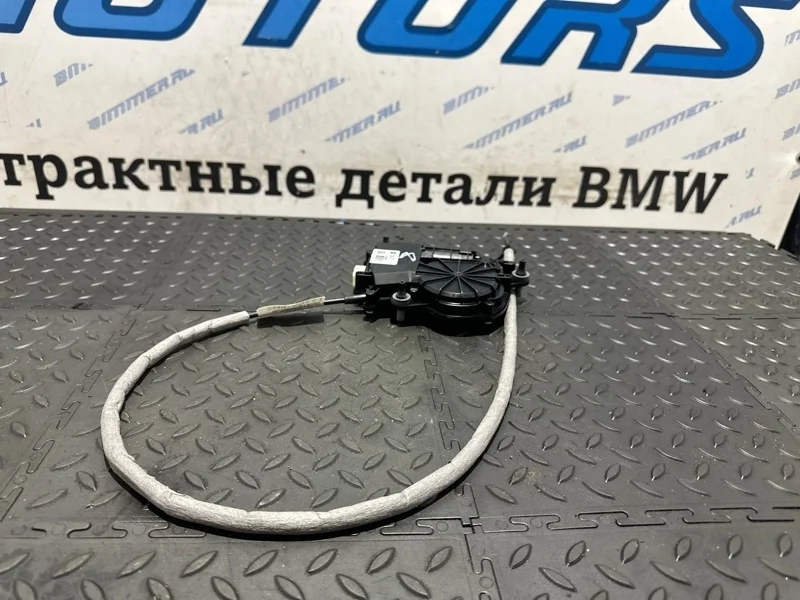 Доводчик двери багажника BMW 550iX 51247273752 F10 N63B44A