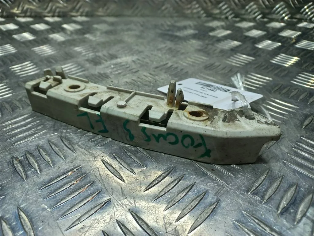 Кронштейн бампера передний FORD Focus III (2011—2