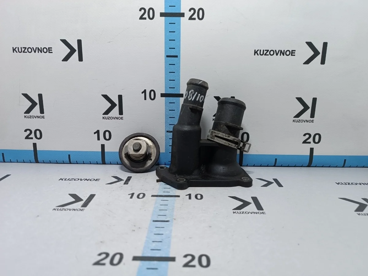 Термостат Ford Focus 2008 CB4