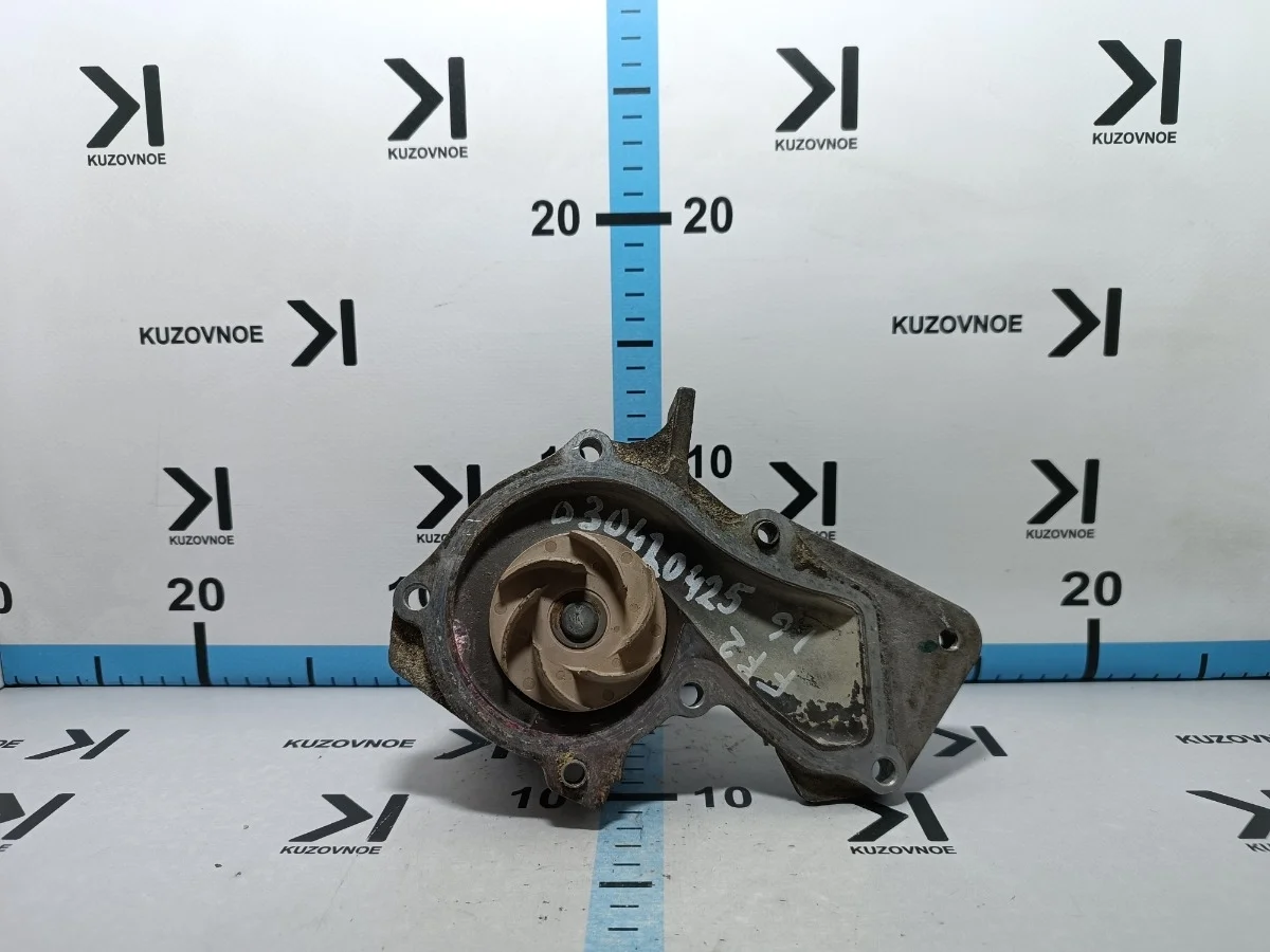 Насос водяной (помпа) Ford Focus 2010 CB4