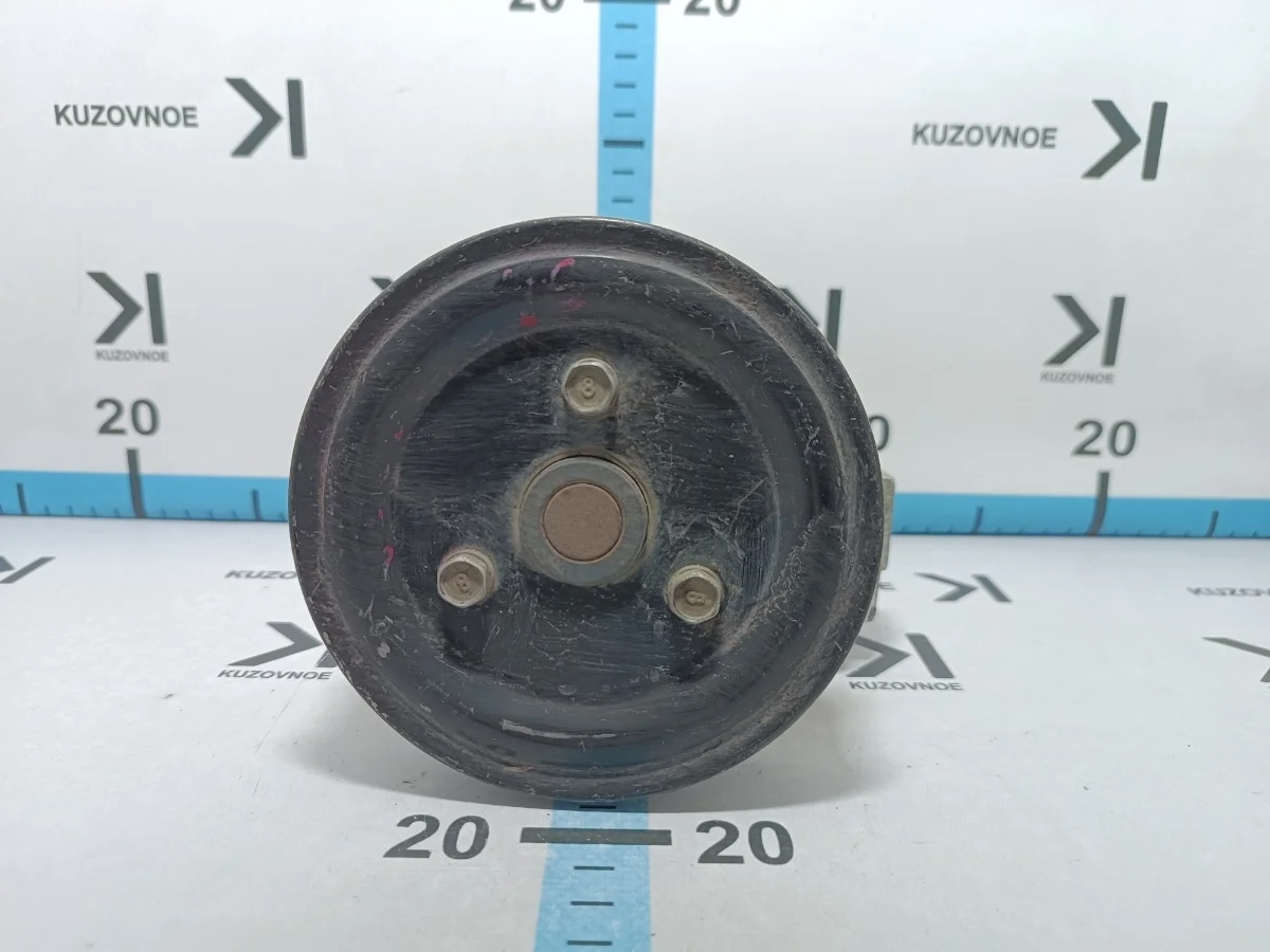 Насос водяной (помпа) Hyundai ix35 2012 LM