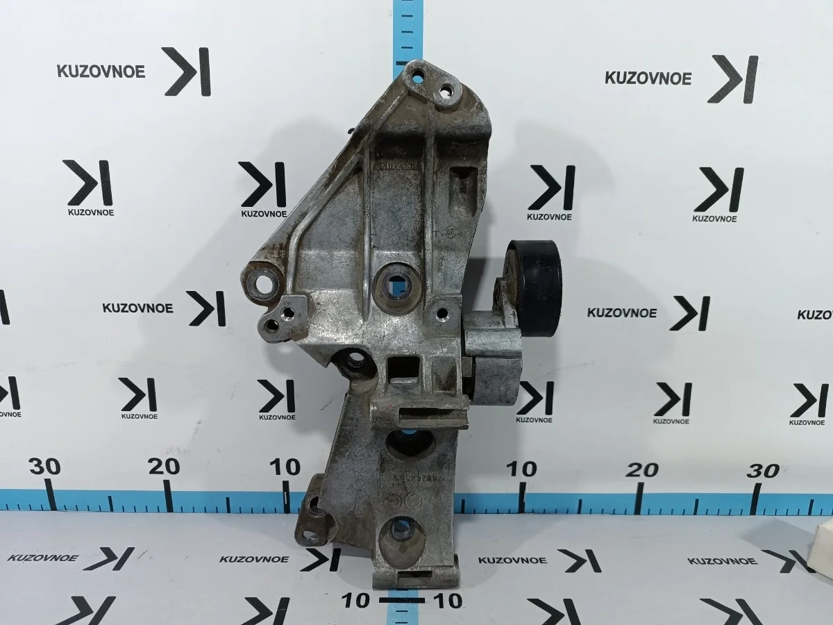 Кронштейн Renault Clio 2007 CR