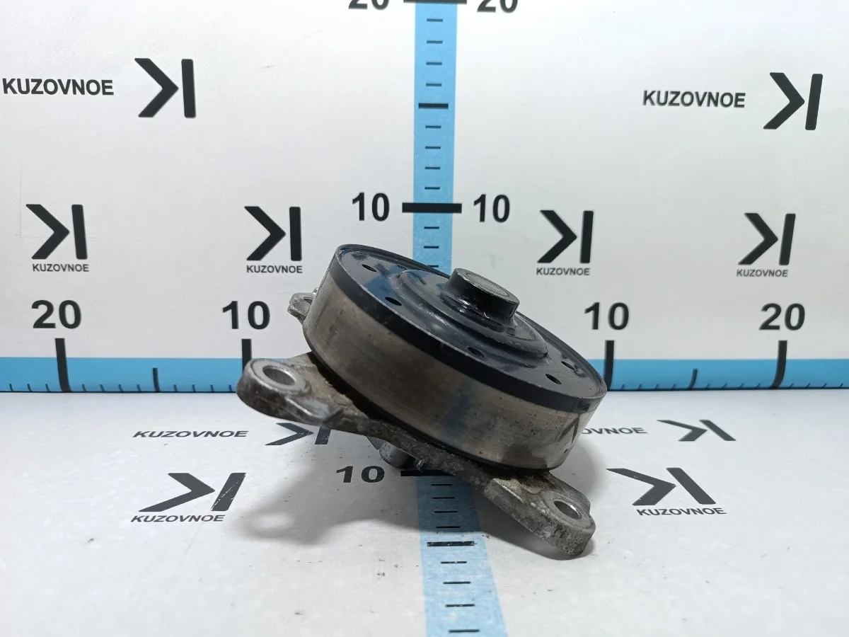 Насос водяной (помпа) Toyota Rav4 2013 XA40