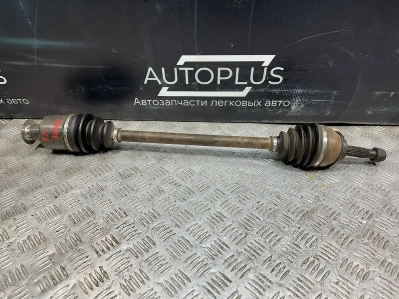 Правый привод Renault Logan 2009 8201045819 СЕДАН 1.6 K7M710