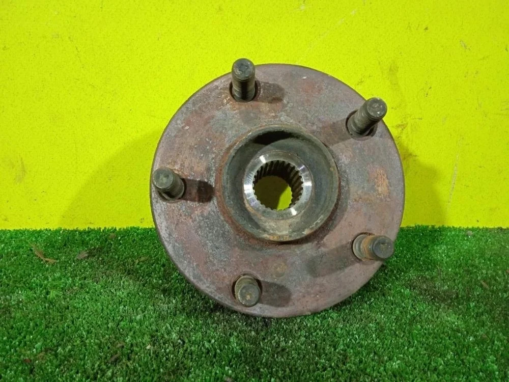 Ступица Toyota Corolla 2011 4355042010 150 1ZRFE, передняя