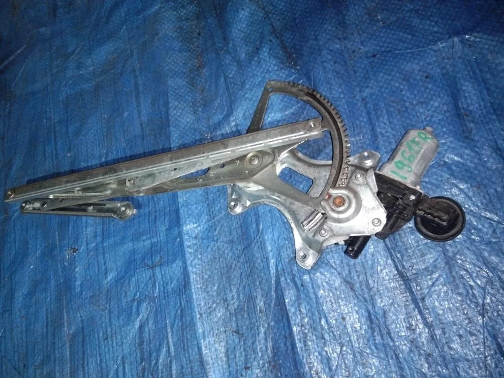 стеклоподъемник TOYOTA CALDINA AZT246 -