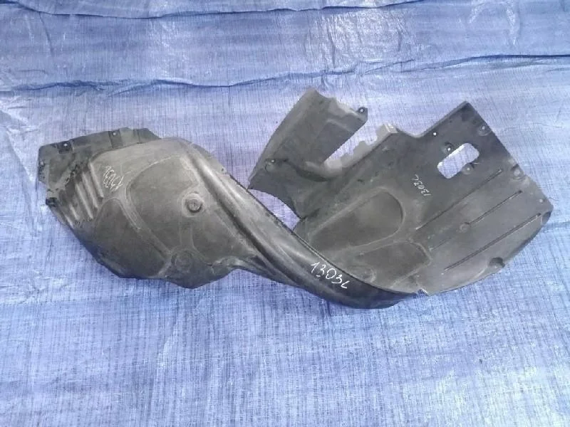 подкрылок BMW 5-Series E61 -