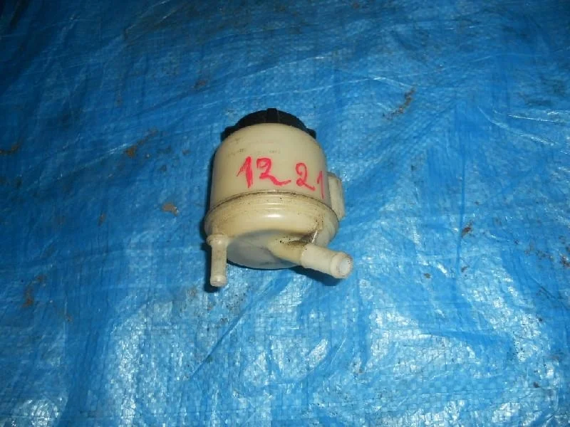 бачок гидроусилителя NISSAN SUNNY FB15 -