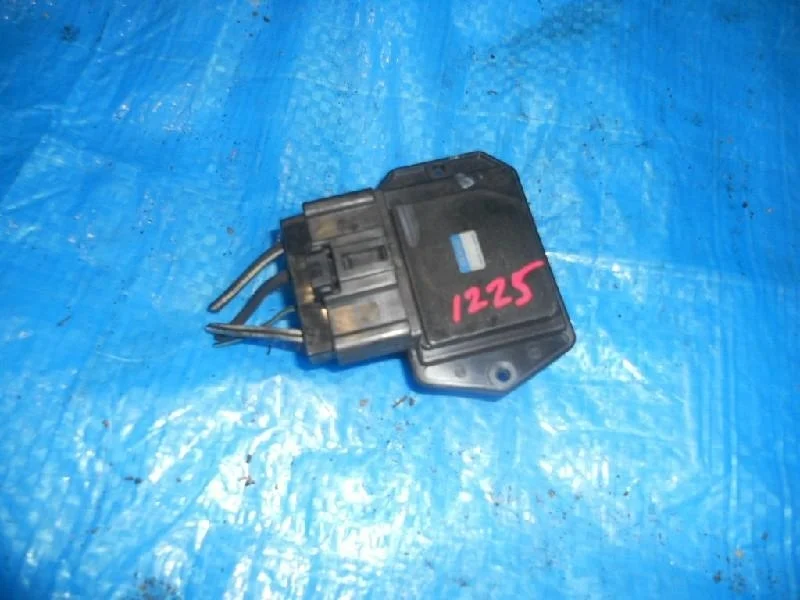 резистор отопителя TOYOTA AVENSIS AZT251 -