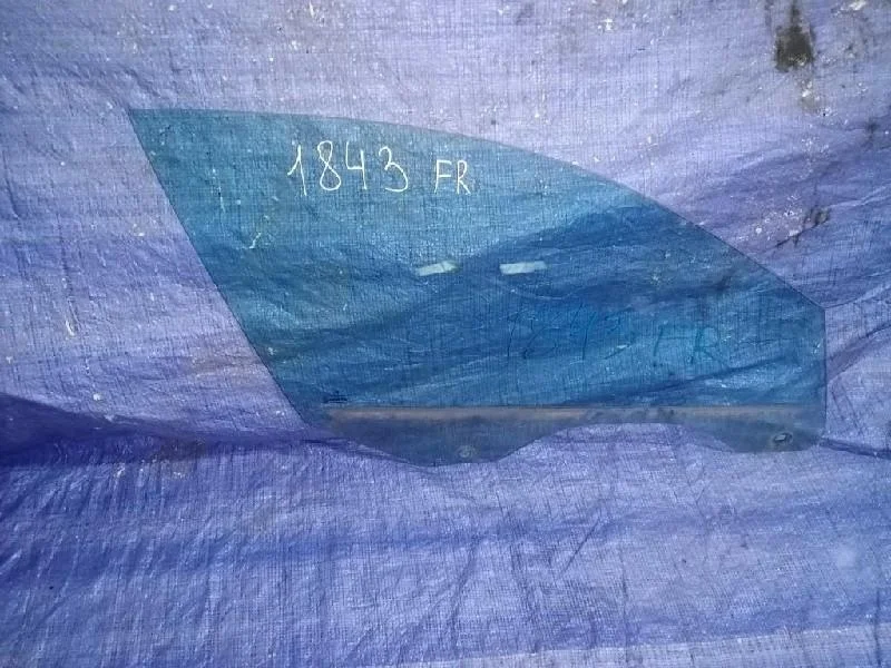 стекло BMW 7-Series E65 -