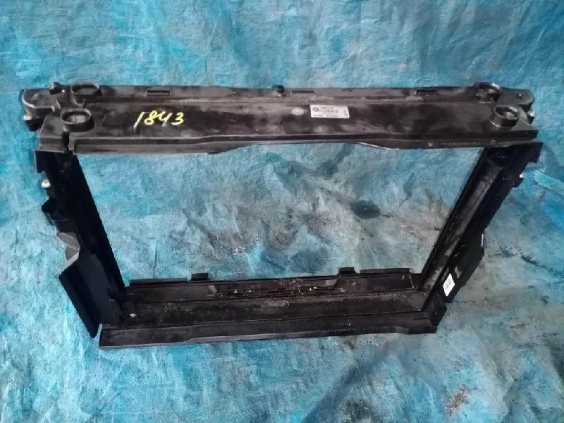 рамка радиатора BMW 7-Series E65 N62B40