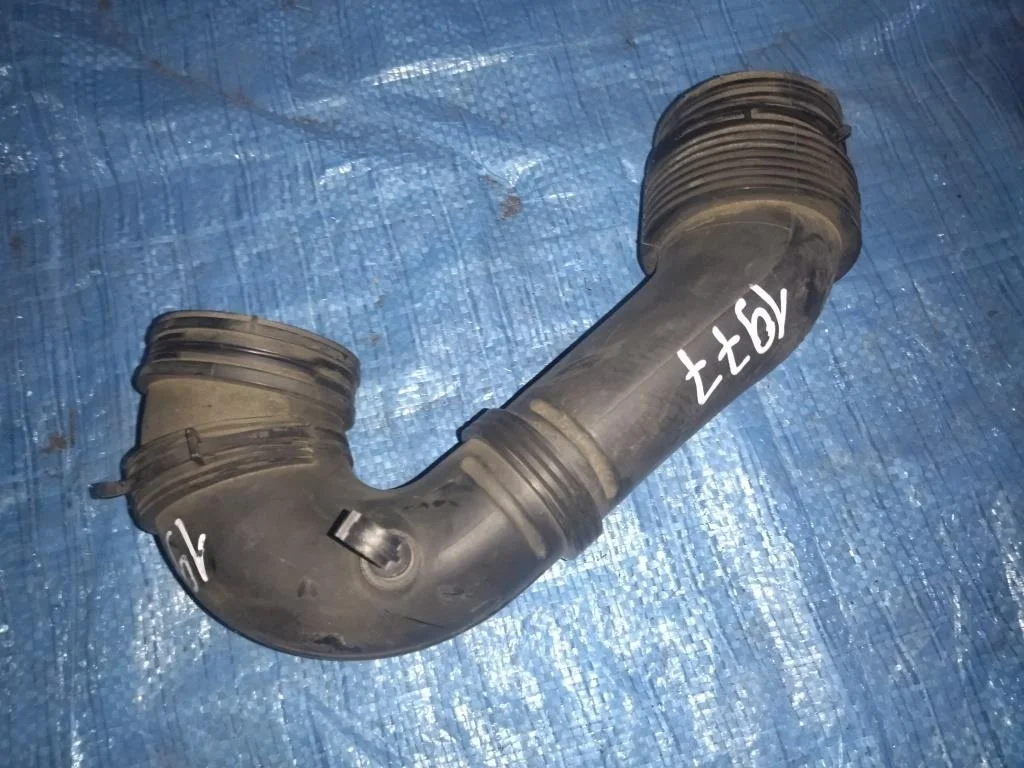 патрубок воздушного фильтра VOLKSWAGEN TOUAREG 7LA BHK