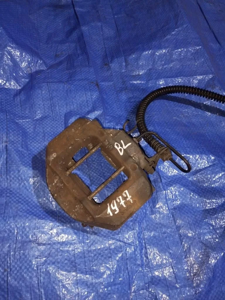 суппорт VOLKSWAGEN TOUAREG 7LA BHK