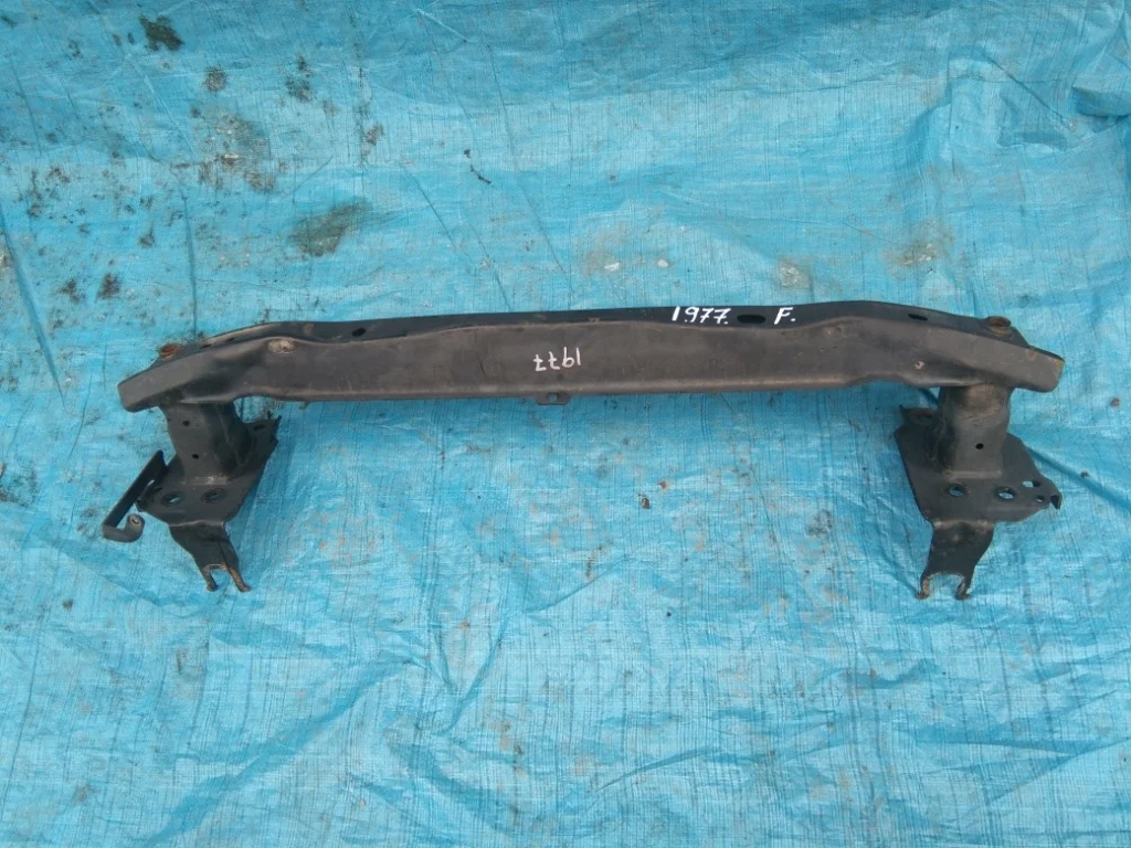 усилитель бампера VOLKSWAGEN TOUAREG 7LA -