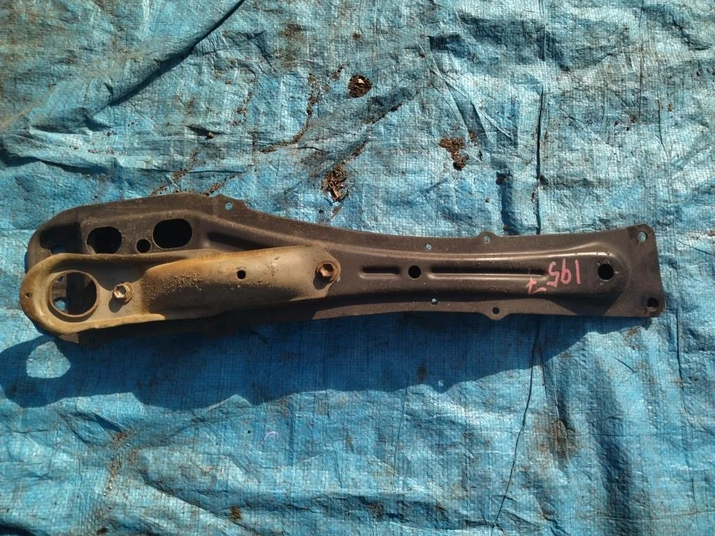 балка продольная TOYOTA AVENSIS AZT250 1AZFSE