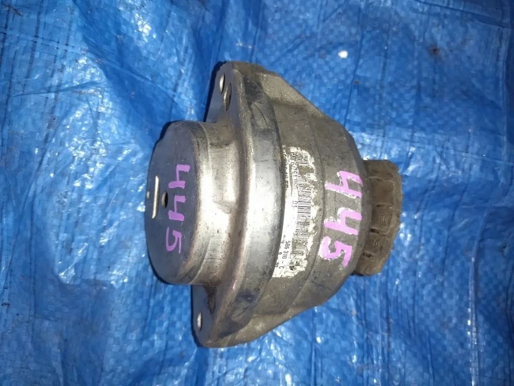 подушка двигателя BMW 5-Series E60 M54B25 - 22116761090