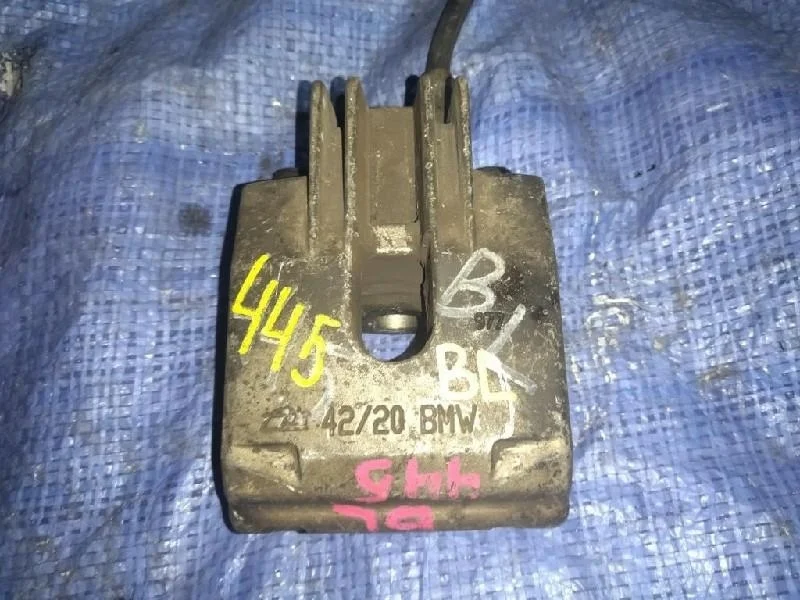 суппорт BMW 5-Series E60 M54B25