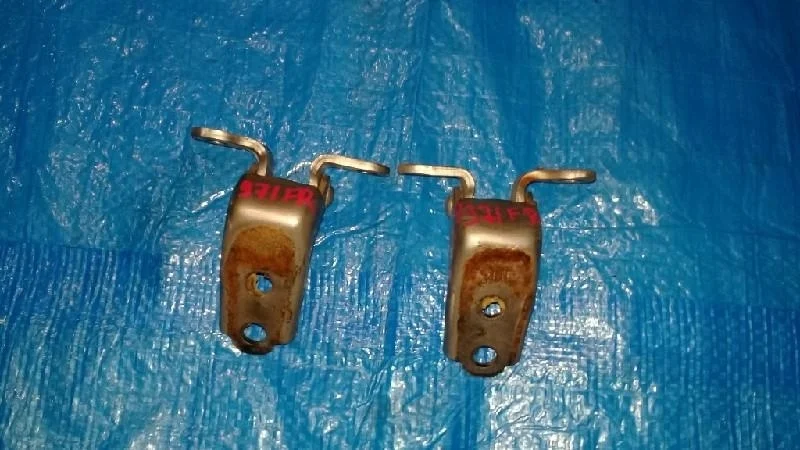 петли двери HONDA FIT GD8 -