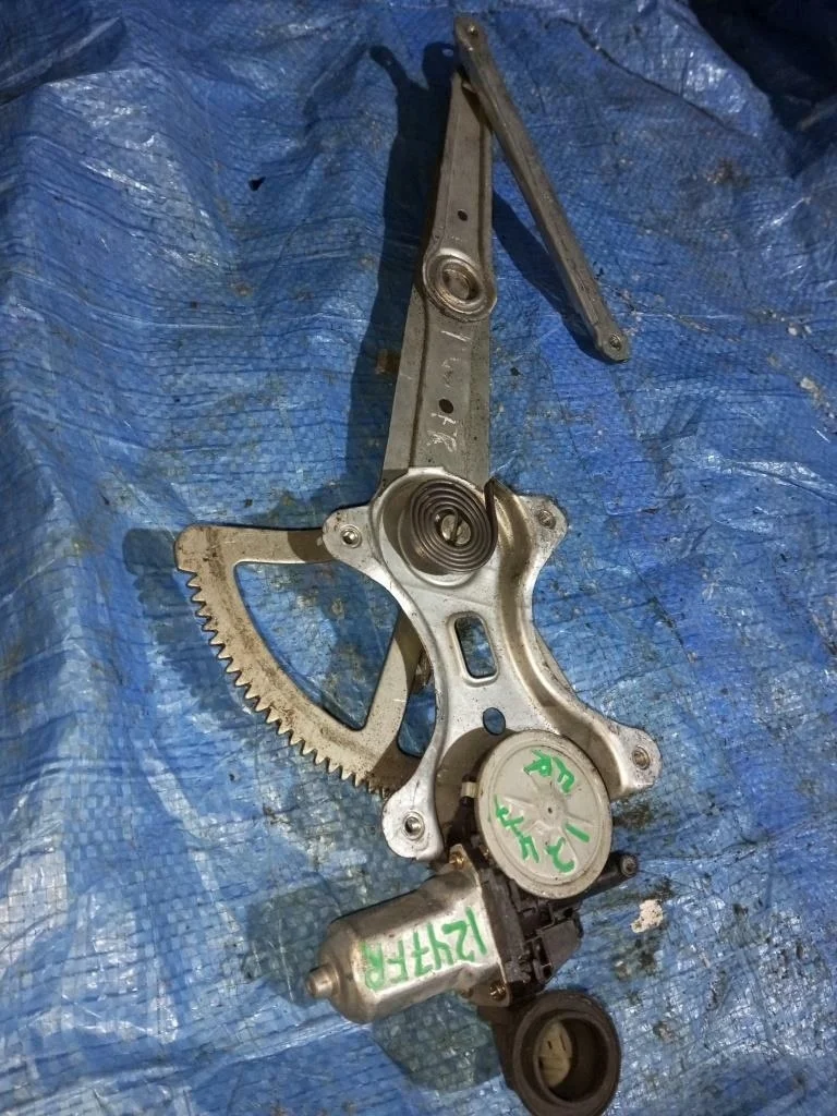 стеклоподъемник TOYOTA LAND CRUISER PRADO VZJ120 -