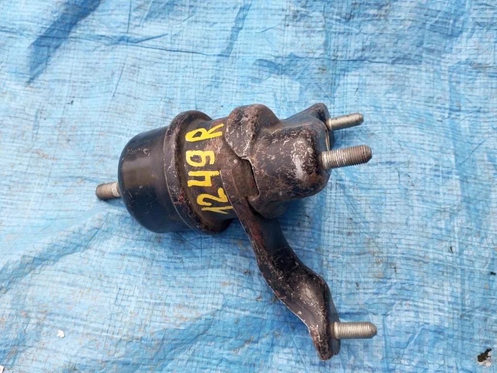 подушка двигателя TOYOTA HARRIER GSU31W 2GRFE - 12362-31060