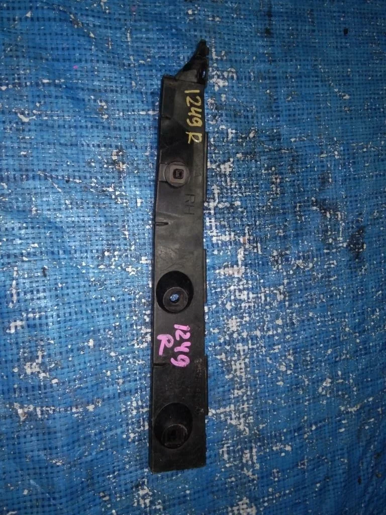 крепление бампера TOYOTA HARRIER GSU31W -