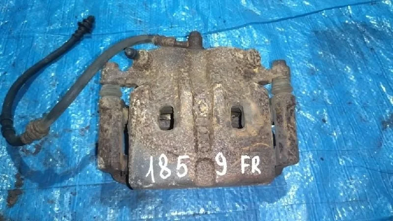 суппорт NISSAN XTRAIL NT30 QR20DE F 410018H300