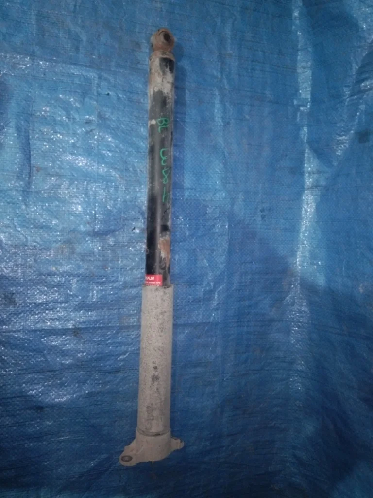 амортизатор FORD FOCUS CB8 IQDB