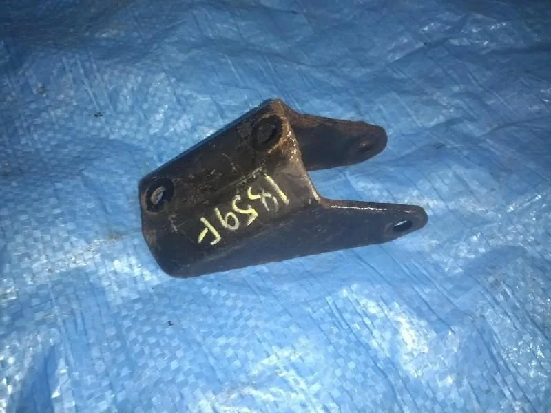 кронштейн опоры двигателя NISSAN XTRAIL NT30 QR20DE