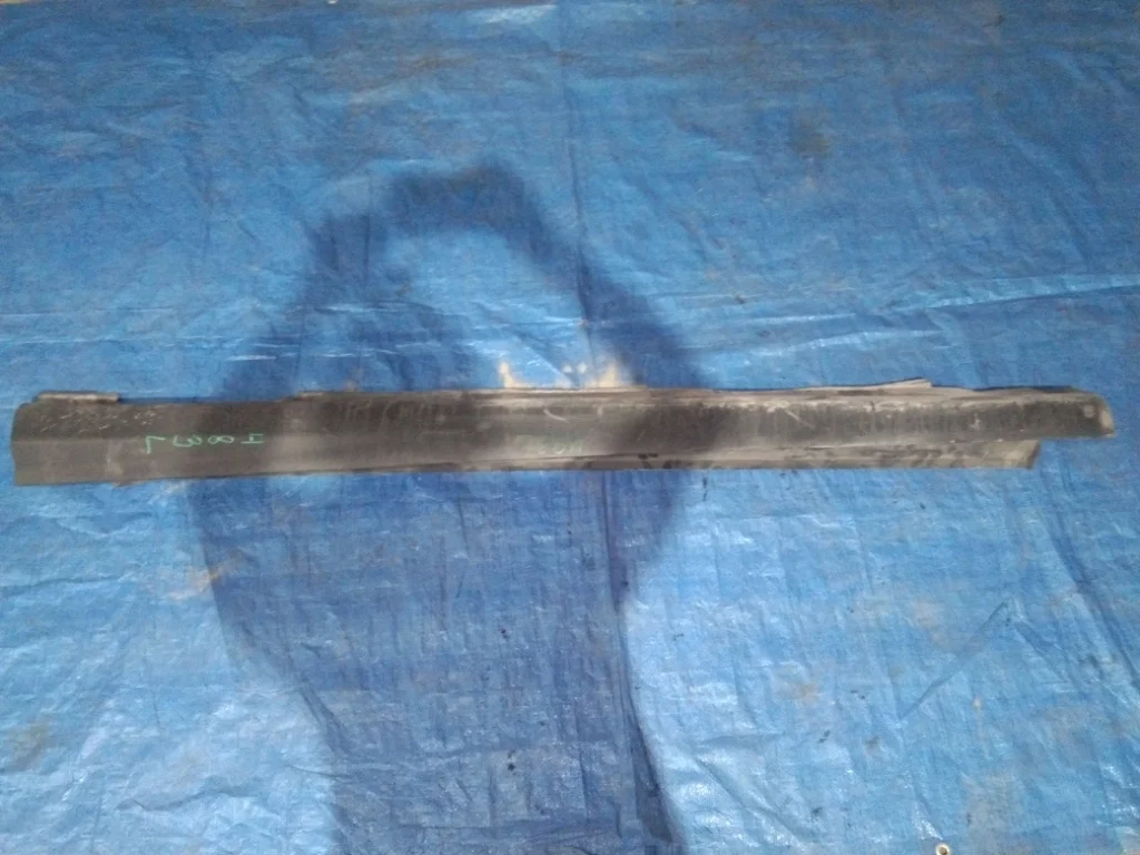 порог FORD FOCUS CB8 -