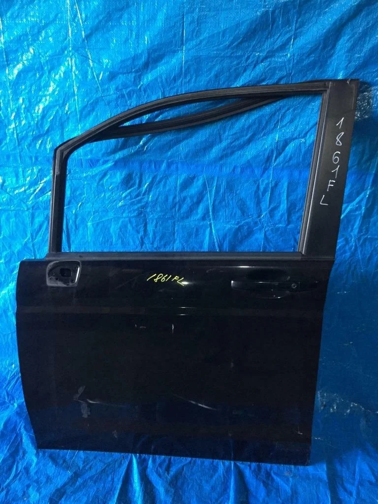 дверь HONDA STEP WAGON RK5 -