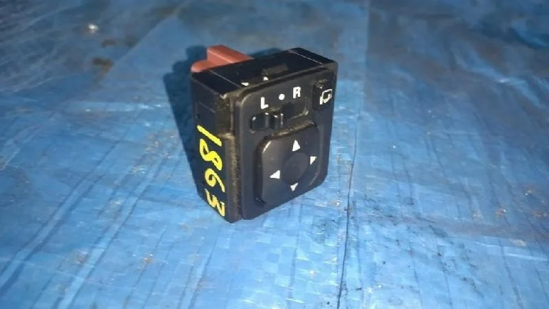 блок управления зеркалами MITSUBISHI COLT Z25A 4G19