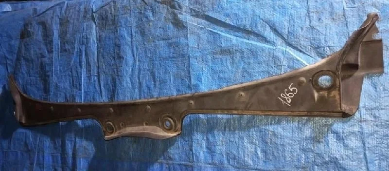 решетка под лобовое стекло BMW 5-Series E60 -