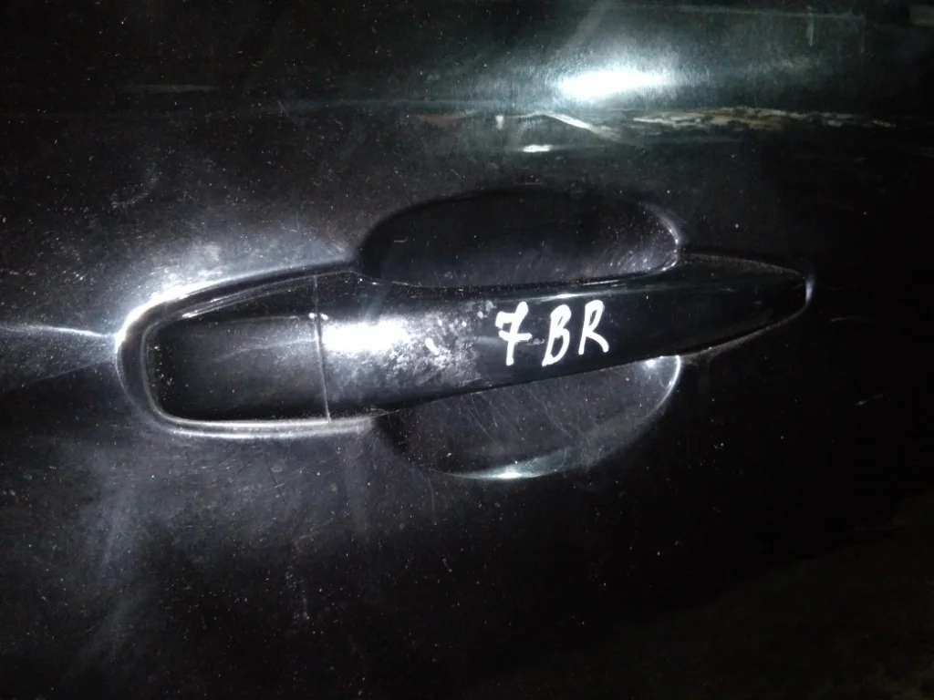 ручка двери CITROEN C4 B7 EP6CDT