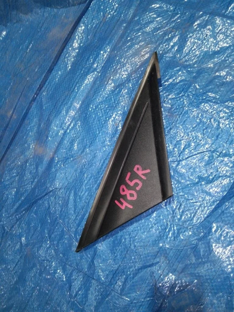 уголок крыла FORD FOCUS CB8 IQDB