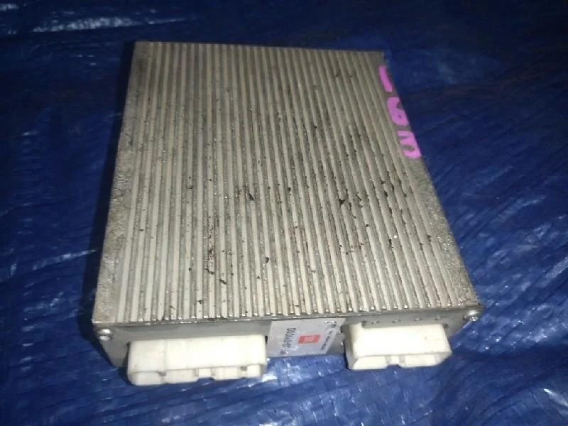 усилитель звука TOYOTA HARRIER MCU15 - - 86100-0W010