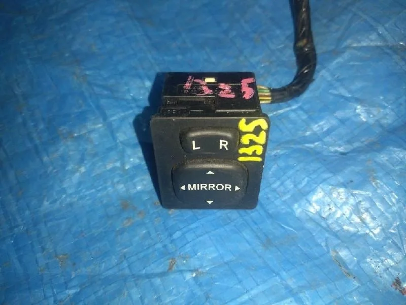 блок управления зеркалами TOYOTA SUCCEED NCP51 -