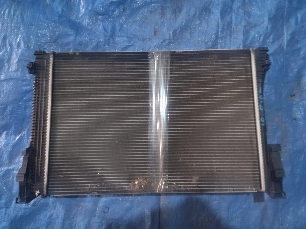радиатор охлаждения двигателя MERCEDES-BENZ C-Class W204.041 M271KE18ML