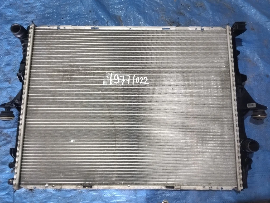 радиатор охлаждения двигателя VOLKSWAGEN TOUAREG 7LA BMV