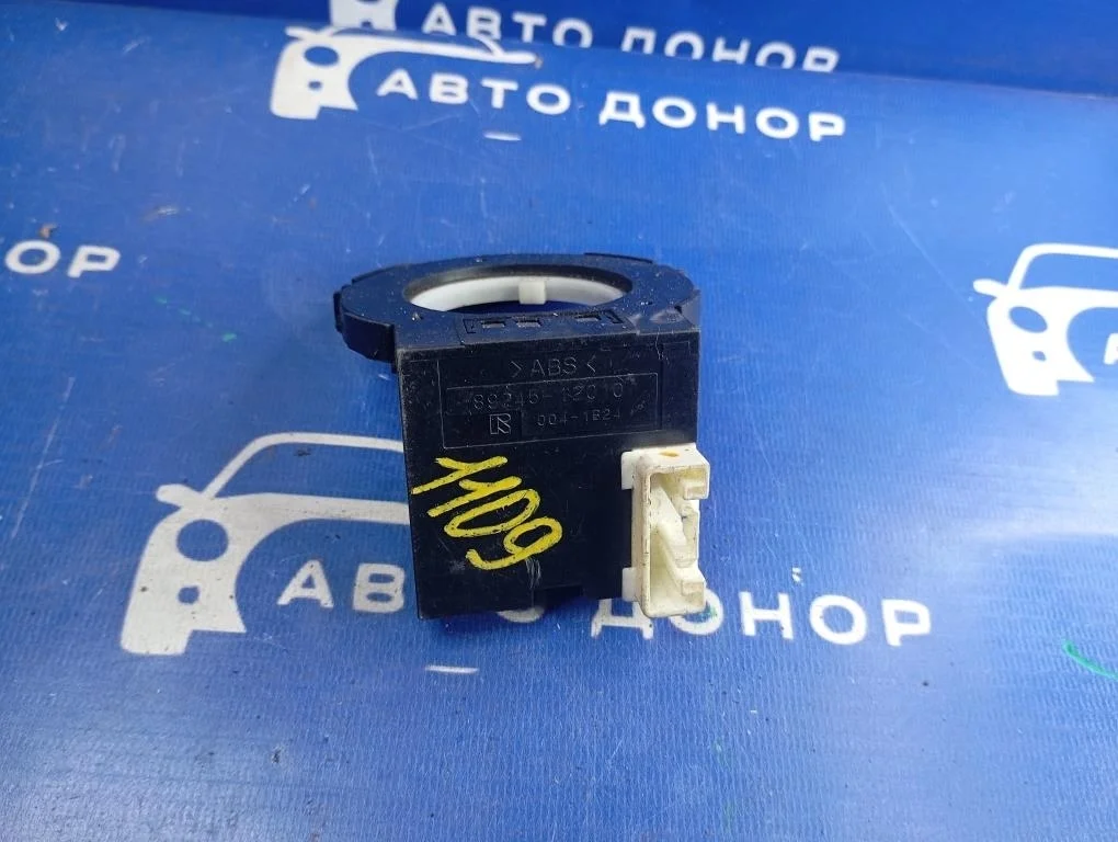 датчик положения руля TOYOTA VOXY AZR65 -